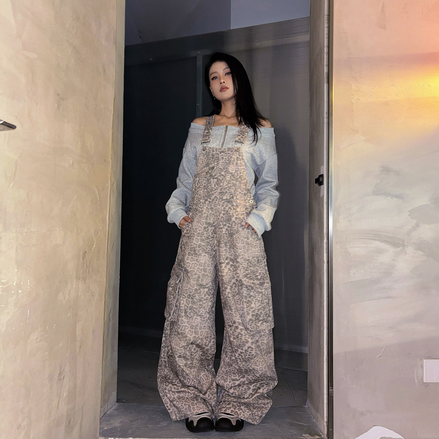 DoubleD美式街头水洗做旧豹纹牛仔背带裤多口袋工装阔腿裤长裤潮,淘宝优惠券,粉丝福利购,淘宝优惠卷