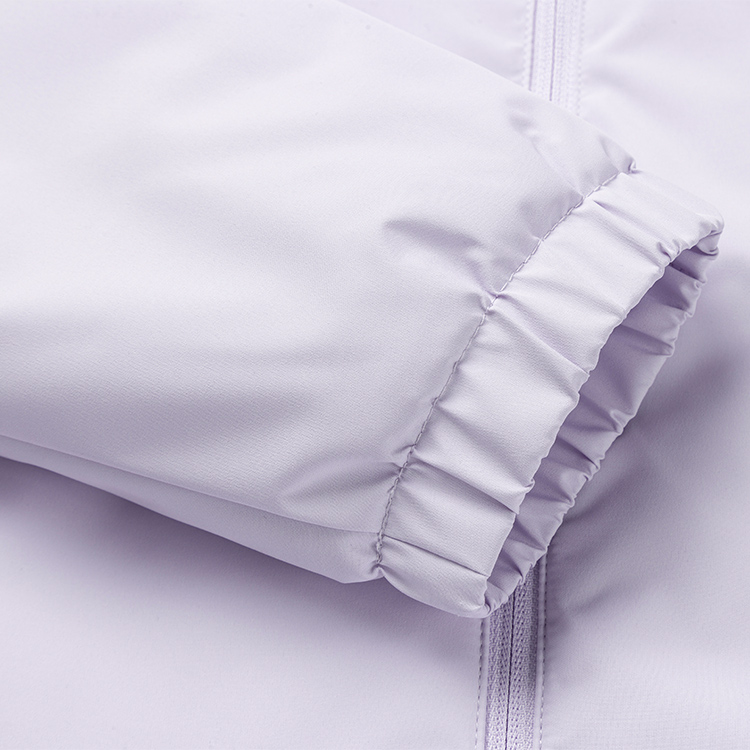 361度女式运动外套绒里加厚保暖连帽户外风衣冬季新品562542053A