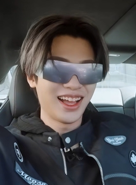 风驰赛车手黄明昊同款