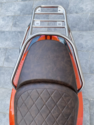 Специальная ванора пятьдесят полков модифицированные мотоцикл Belo Grade Grade Задний хвостовой дневник.