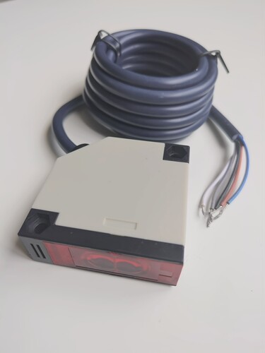 红外线传感器镜面反馈式光电开关E3JK-R4M1五线24V220V常开常闭 - 图1