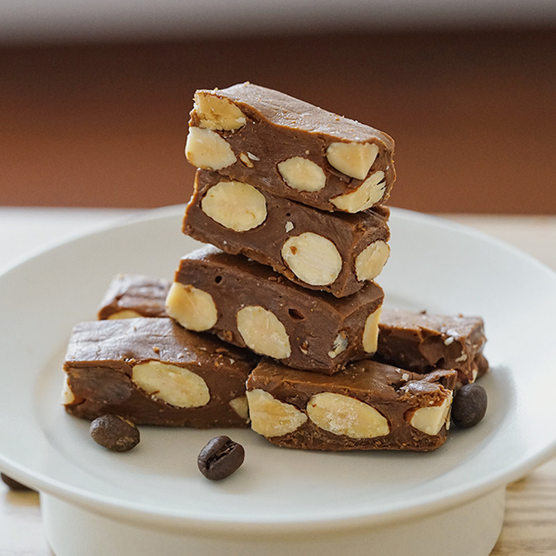 夏午三点 红茶牛乳太妃糖酥糖喜糖网红休闲过年小零食糖果年货,淘宝优惠券,粉丝福利购,淘宝优惠卷