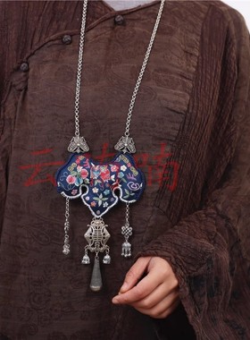 民族风仿老银刺绣老绣大吊坠项链