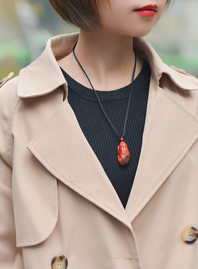 貔貅项坠雕刻守财挂饰南红玛瑙