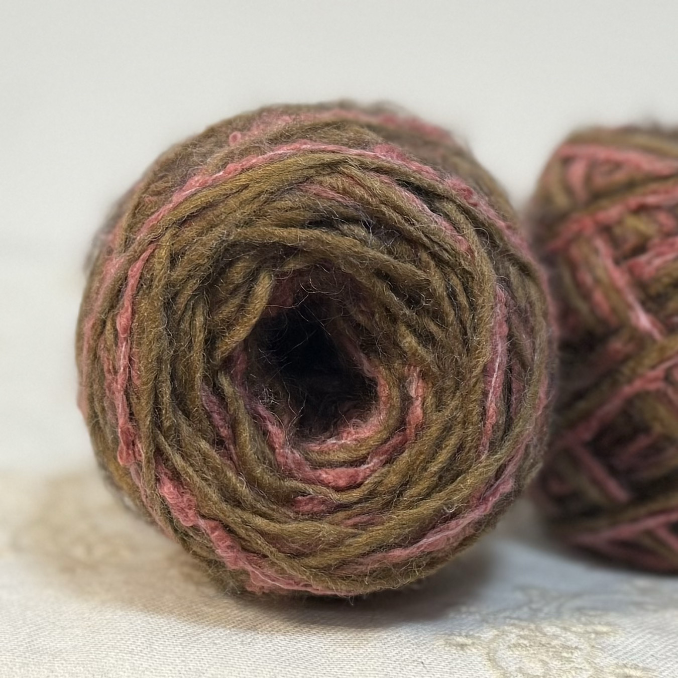 复古美拉德紫系手编特色羊毛手混线外套发卡衣服包围巾手工毛线团,淘宝优惠券,粉丝福利购,淘宝优惠卷