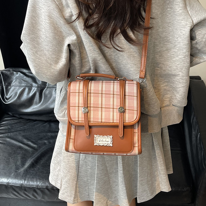 复古撞色格纹学院风包包女2025新款秋冬单肩包小众学生上课双肩包,淘宝优惠券,粉丝福利购,淘宝优惠卷