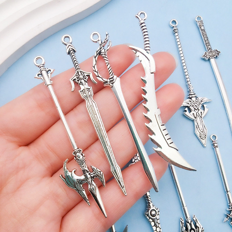 复古简约风格古银合金长刀剑吊坠手工滴胶奶油胶扎痛包材料配件,淘宝优惠券,粉丝福利购,淘宝优惠卷