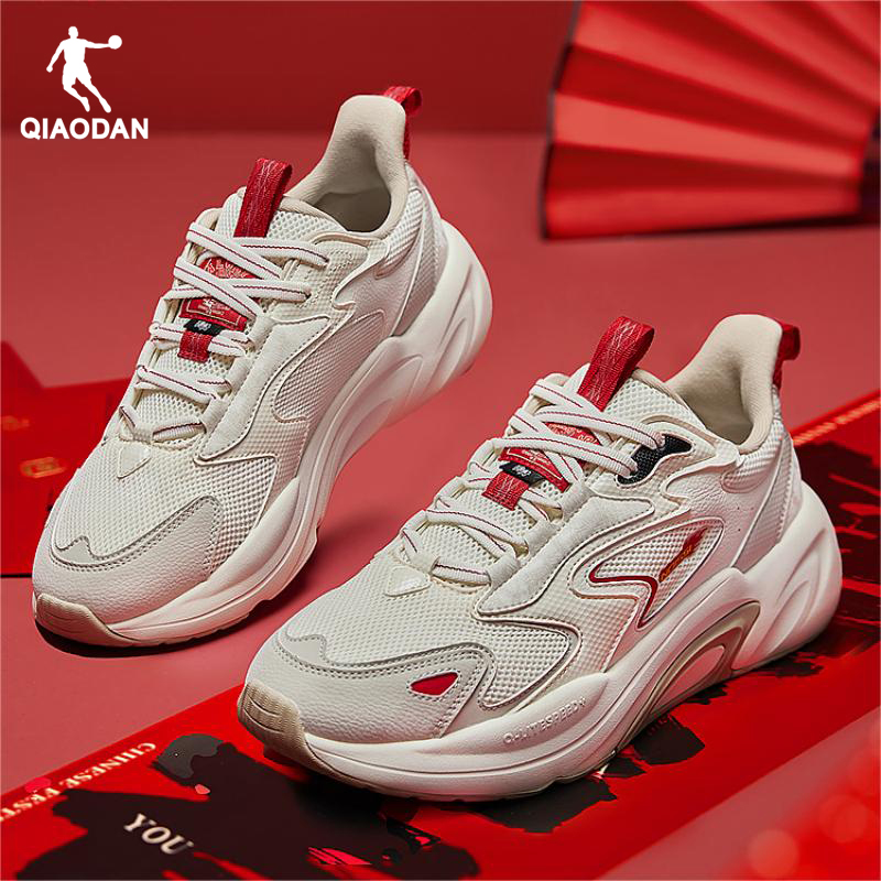 乔丹质燥男鞋运动鞋2025春季新款轻便休闲鞋网面减震耐磨跑步鞋男
