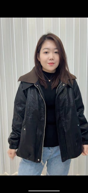Fat mm plus size women's 2025 winter new style plus velvet liner to keep warm washed leather knitted collar leather jacket