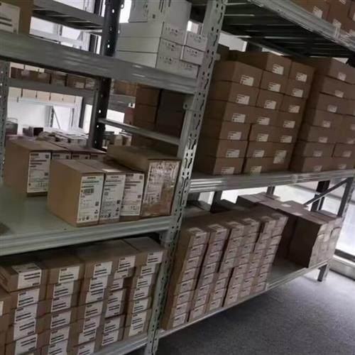 1FL6054-2AF21-2MB1 SIMOTICS S-1FL6工作电压230 V 3AC PN - 图2