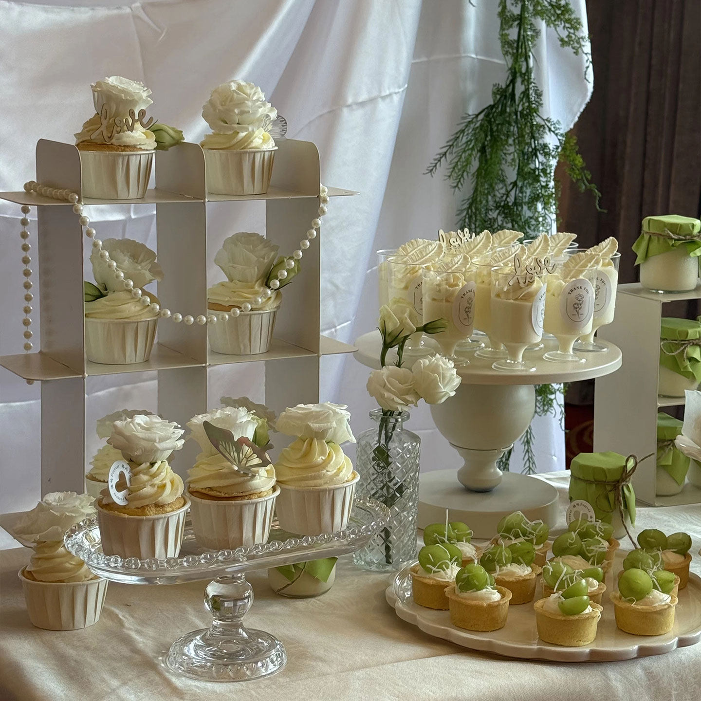 高级清新风订婚结婚甜品台蛋糕装饰鱼尾纱仿真花天使蝴蝶摆件配件,淘宝优惠券,粉丝福利购,淘宝优惠卷