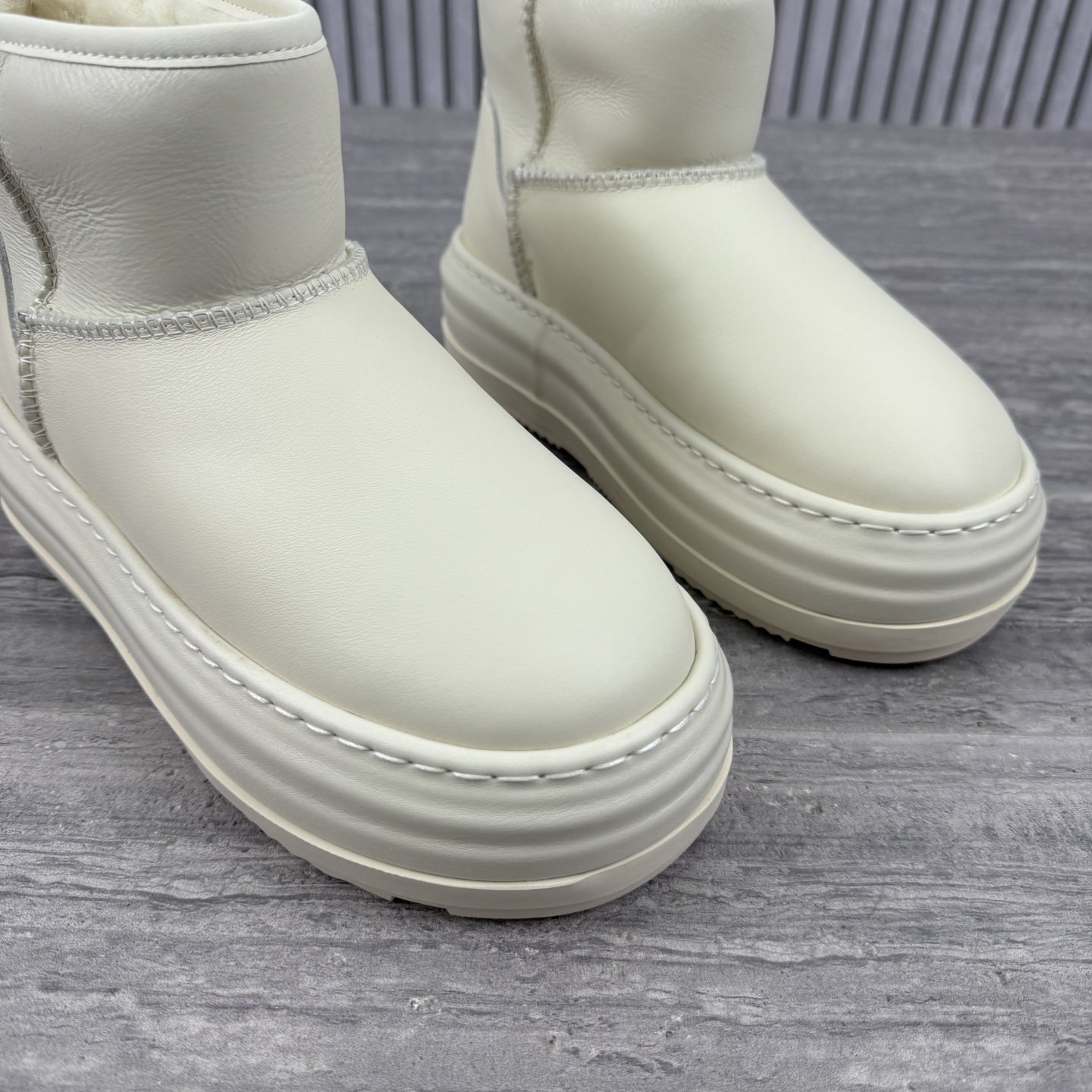 乐魔2025冬季新款欧洲站欧货真皮女厚底松糕底加绒羊毛雪地靴短靴,淘宝优惠券,粉丝福利购,淘宝优惠卷