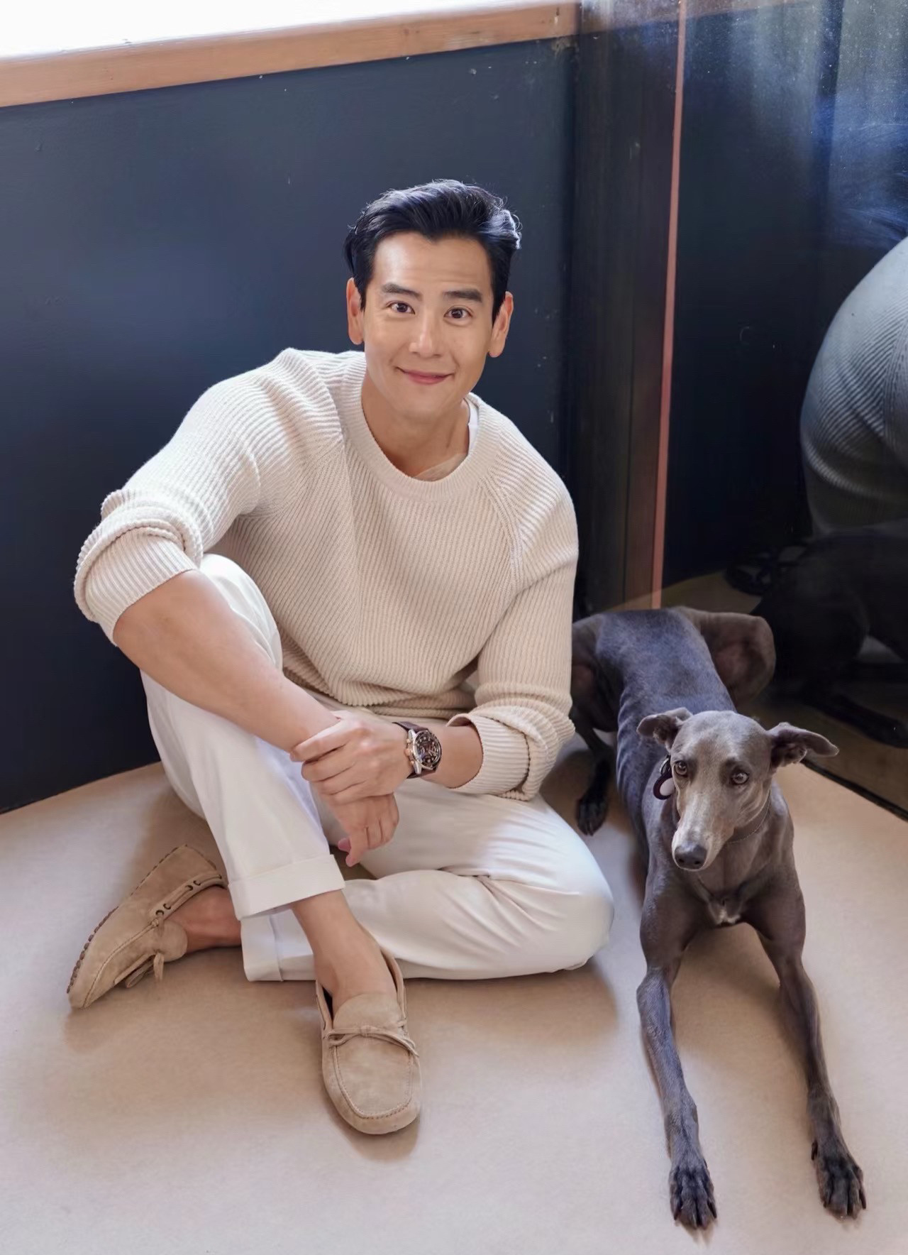 秋冬季男士商务修身休闲百搭保暖圆领套头打底针织毛衣羊毛衫男款