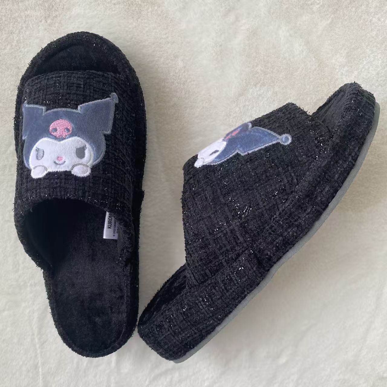 日本售3400日元 kitty重工刺绣女士坡跟地板拖鞋室内鞋居家鞋,淘宝优惠券,粉丝福利购,淘宝优惠卷