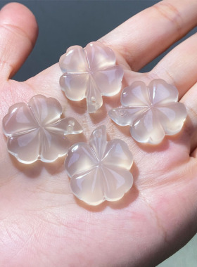 天然冰透玉髓四叶草项坠