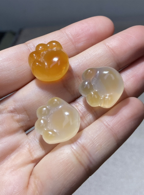 猫爪天然冰透玛瑙橘色猫爪项坠饰品男女款 猫咪卡通可爱玉坠配件