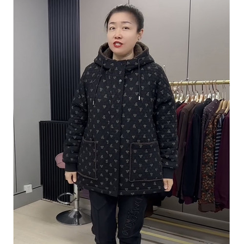 大码女装新款加棉加厚棉服秋冬休闲连帽提花外套中年宽松遮肉棉衣 - 图2
