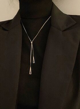 风长款冷淡女毛衣链高级感饰品配饰小众轻奢设计花朵水滴抽拉项链