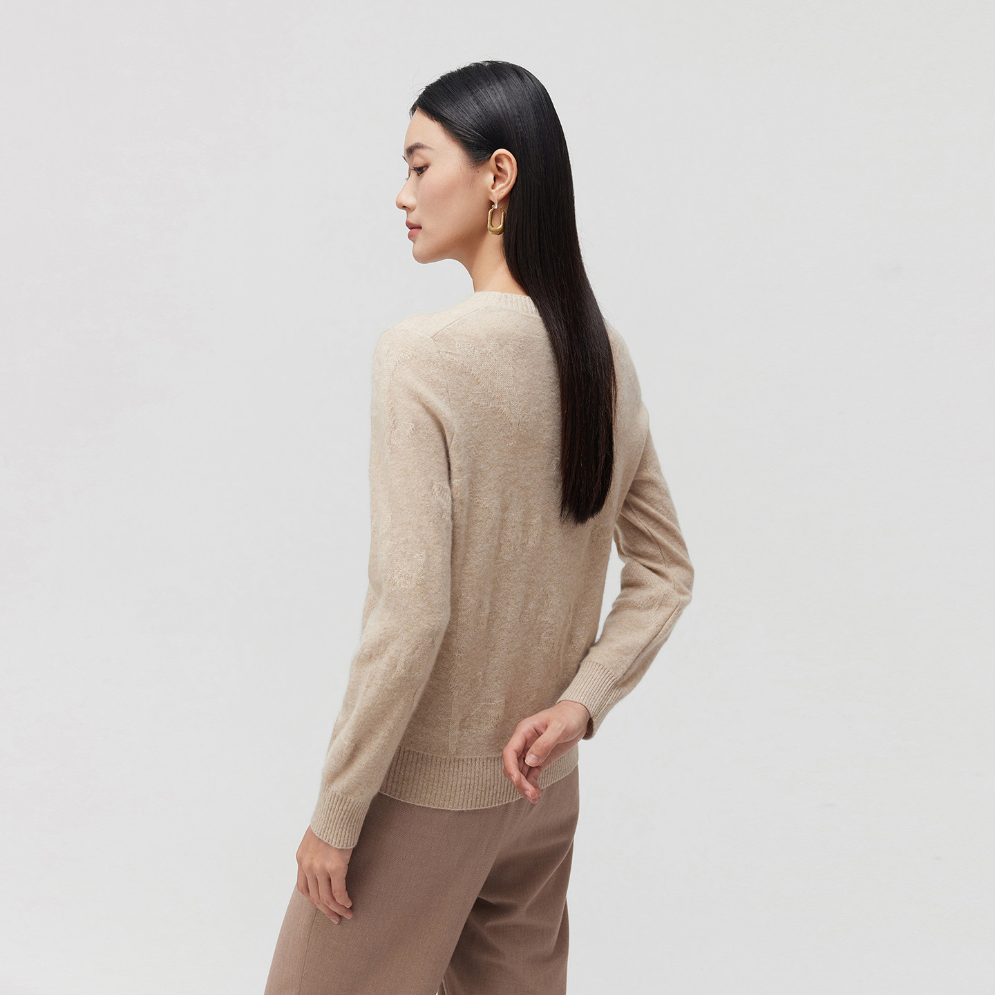 皮皮狗秋冬新款圆领立体手工绣毛暗纹提花女士针织套头羊绒衫毛衣,淘宝优惠券,粉丝福利购,淘宝优惠卷