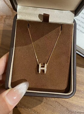 S925银H字母满钻项链女轻奢小众高级感锁骨链2026新款生日送礼物