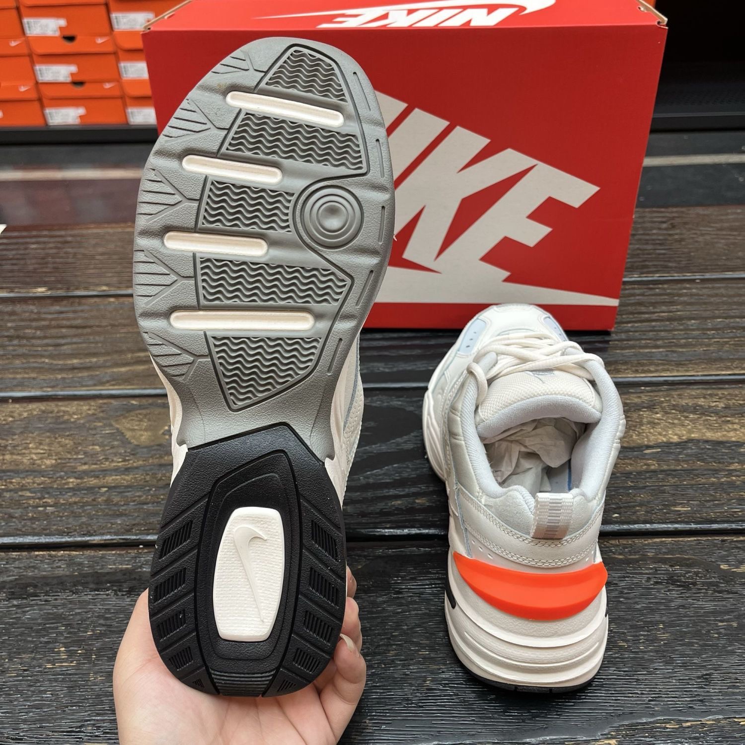 现货NIKE耐克正品男子复古低帮休闲鞋 货号AV4789-001 温州XH-XN - 图2