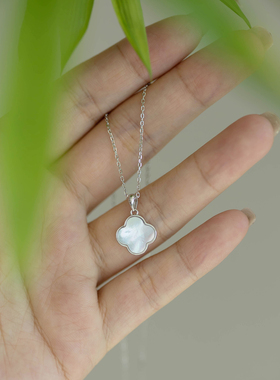 S925纯银四叶草母贝锁骨链