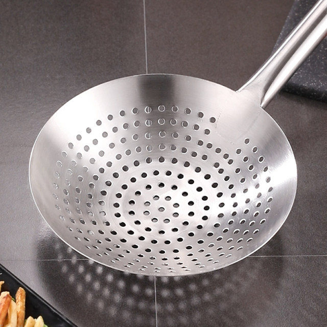Colander ສະແຕນເລດຫນາເປັນພິເສດທີ່ມີອ່າງນ້ໍາມັນທີ່ກົງກັນ