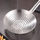 Colander ສະແຕນເລດຫນາເປັນພິເສດທີ່ມີອ່າງນ້ໍາມັນທີ່ກົງກັນ