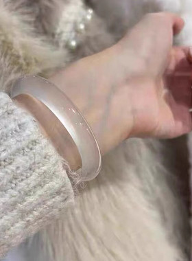 正品天然高冰透白月光玛瑙荔枝冻玉髓玉手镯马料女香槟送女友礼物