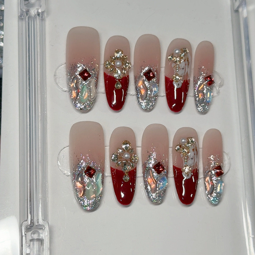 2026马年新款纯手工穿戴甲片红色银色亮片水钻美甲贴片春节高级感,淘宝优惠券,粉丝福利购,淘宝优惠卷