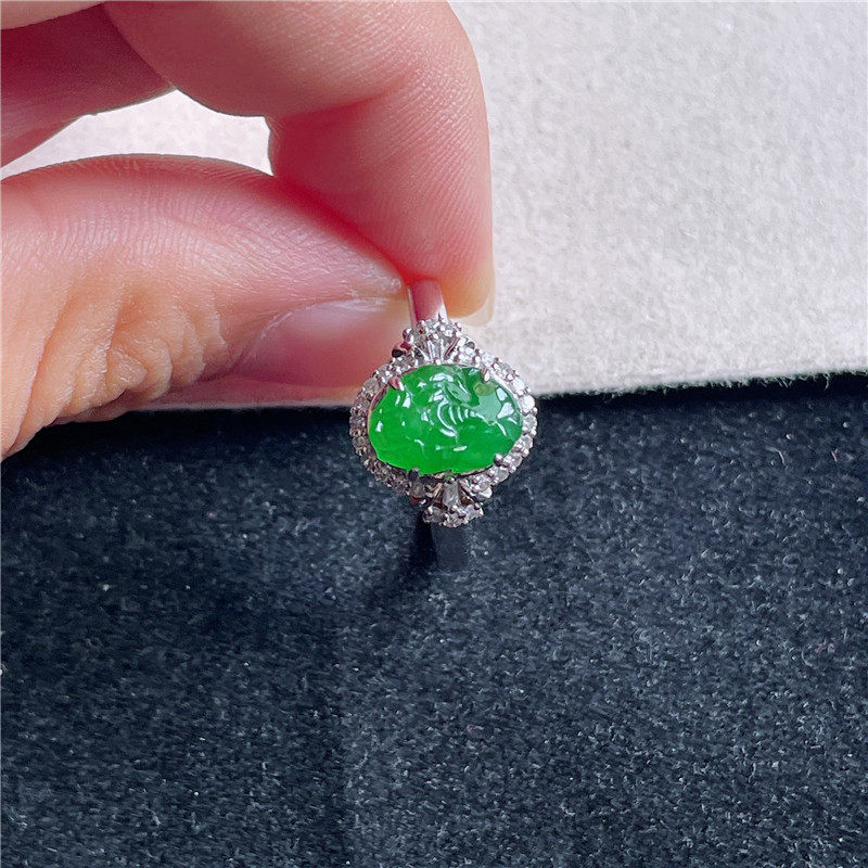 New product in September Hongyu Jadeite 18k gold inlaid ice waxy full color full green lucky Pixiu ring G50915