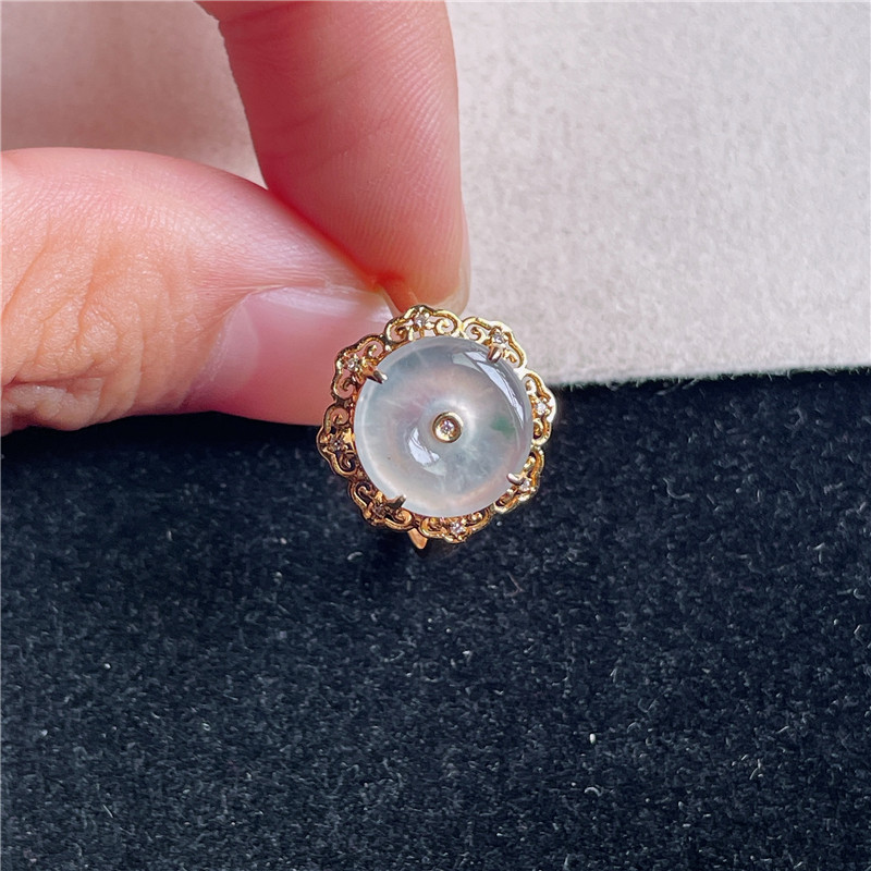 New product in September: Hongyu Jadeite 18k gold inlaid ice seed glowing green safety buckle exquisite ring A940908