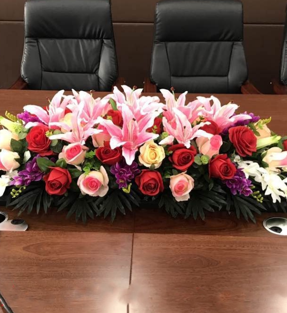 绢花花仿真桌花会议商务用长桌办公室假花台式餐桌花插花高档装饰