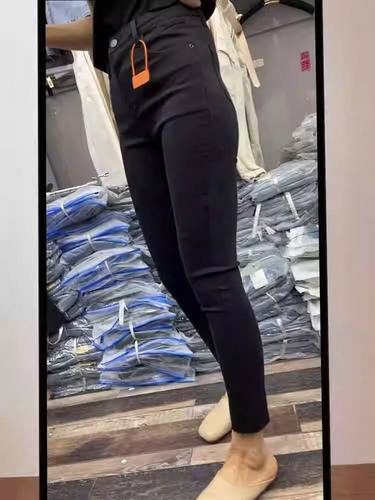 2025年秋季新款高腰弹力小脚牛仔裤女大码黑色修身显瘦九分铅笔裤 - 图3