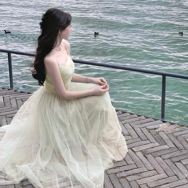 2026 ພາກຮຽນ spring ແລະ summer ໃຫມ່ຝຣັ່ງ gauze skirt cardigan ຫຼຸດຜ່ອນອາຍຸ suspender dress suit ສອງສິ້ນຊຸດ D4957