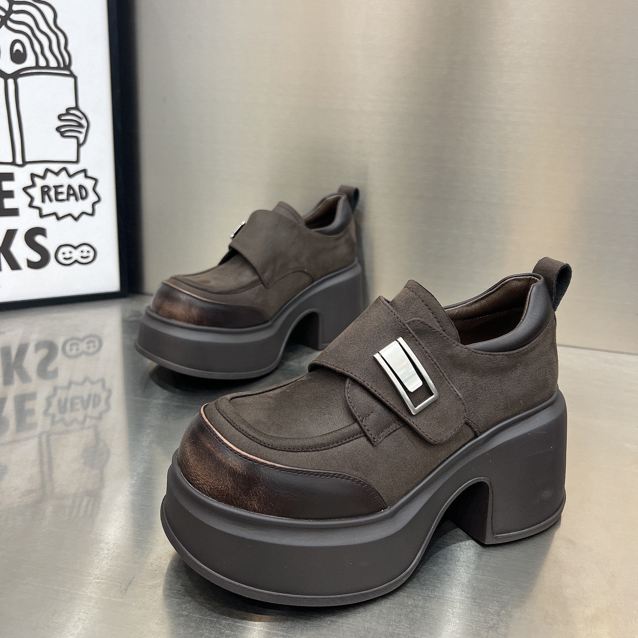 欧货真皮超轻厚底粗跟乐福鞋女2026新款魔术贴8cm小个子低帮单鞋,淘宝优惠券,粉丝福利购,淘宝优惠卷