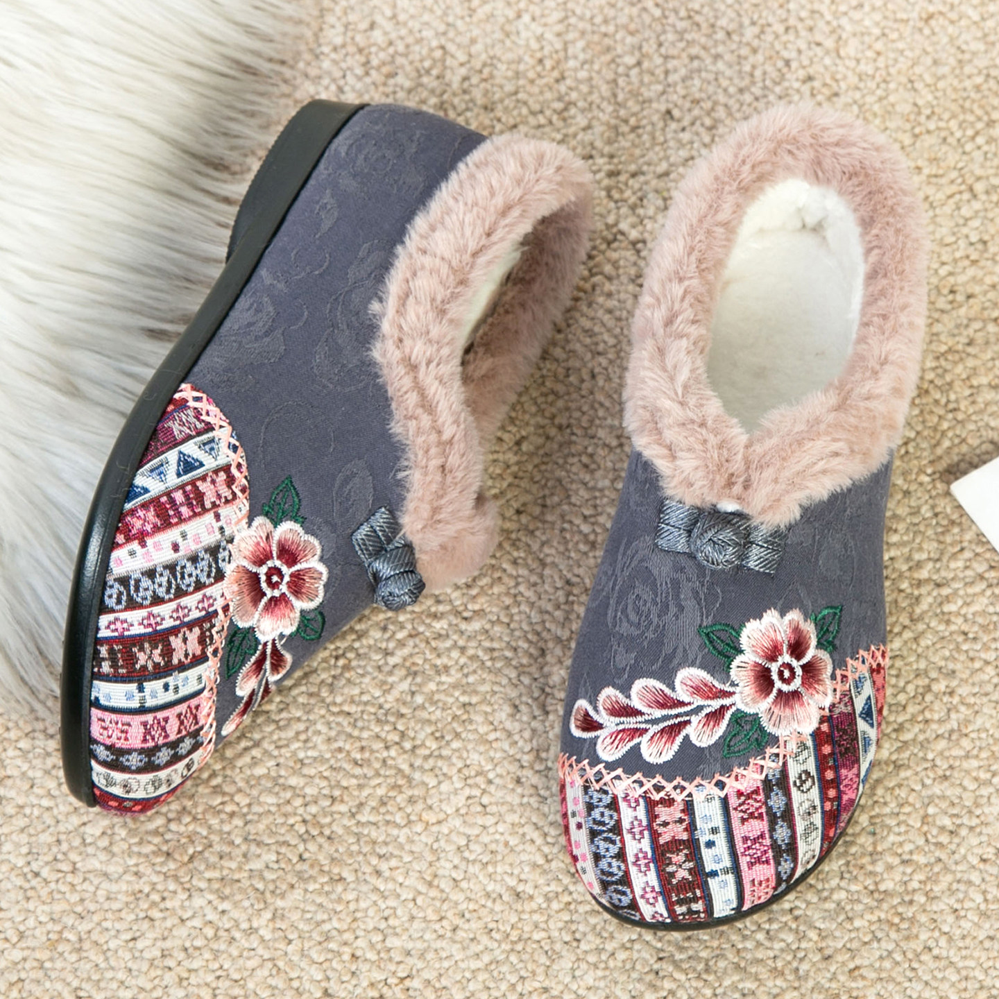 冬天厚底毛毛鞋女外穿2025新款老北京布鞋女鞋绣花老人棉鞋妈妈鞋,淘宝优惠券,粉丝福利购,淘宝优惠卷