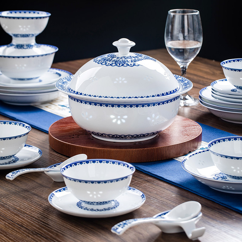 碗家用2026新款青花玲珑釉下彩景德镇陶瓷餐具套装轻奢高级感碗盘