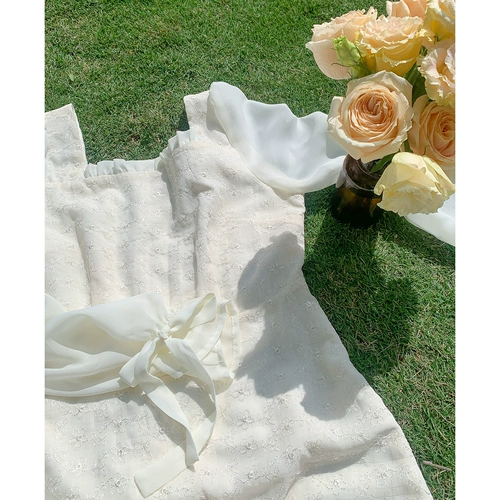 Оригинальное белое весеннее платье, юбка, с вышивкой, квадратный вырез