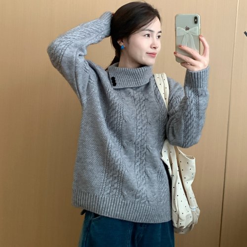 此外翻领侧扣设计感套头毛衣女2025冬季新款宽松韩版学院风针织衫 - 图2