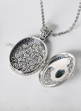 可打开装东西嘎乌盒随身镂空香囊