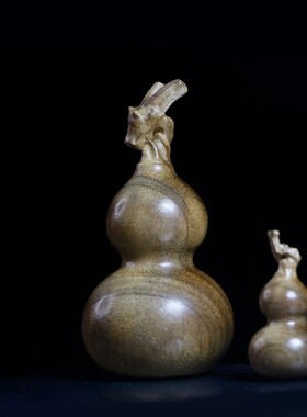 ㊣金丝楠木葫芦手把件木雕摆件