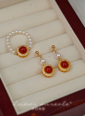 ”绯红之月“戒指施家珍珠轻奢小众本命年红色新年礼物气质