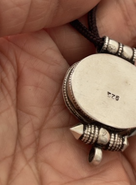 尼泊尔纯银老嘎乌盒