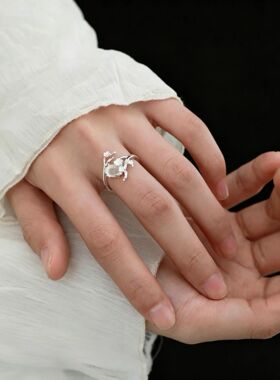 柘城钻石钻石之乡新中式梅花白仿玉髓戒指女轻奢百搭开口古风指环