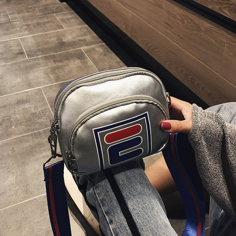 ins超火小包包女2020新款潮小方包 圣茵娜女士包袋