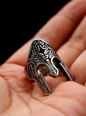 斯巴达勇士头盔泰银戒指