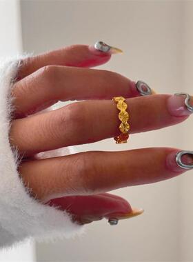 日韩时尚小巧精致小圆片切花戒指闪闪发光钛钢镀金指环女简约百搭