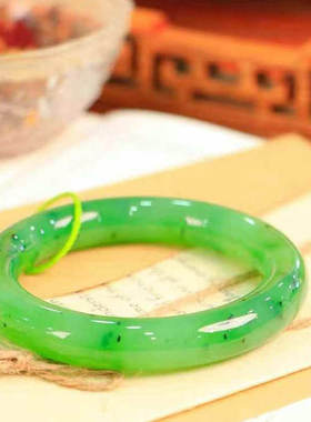 天然碧玉手镯女一物一图