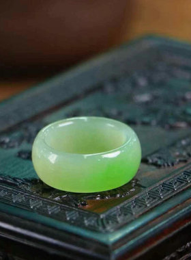天然和田玉飘翠阳绿扳指戒指